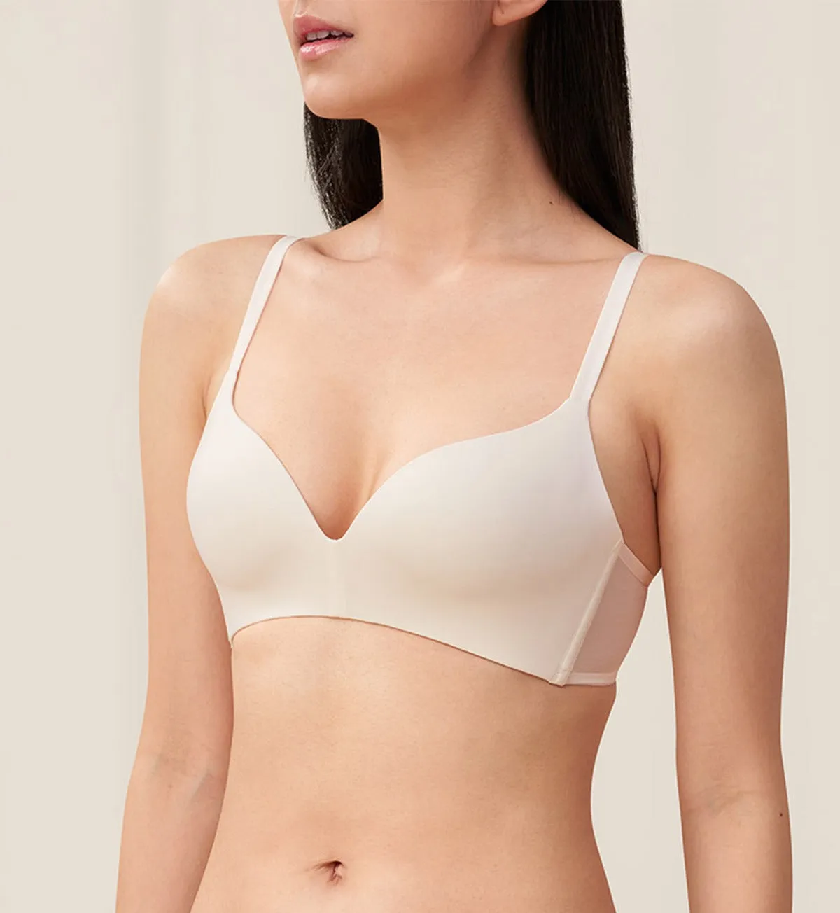 INVISIBLE INSIDE-OUT NON-WIRED PADDED BRA