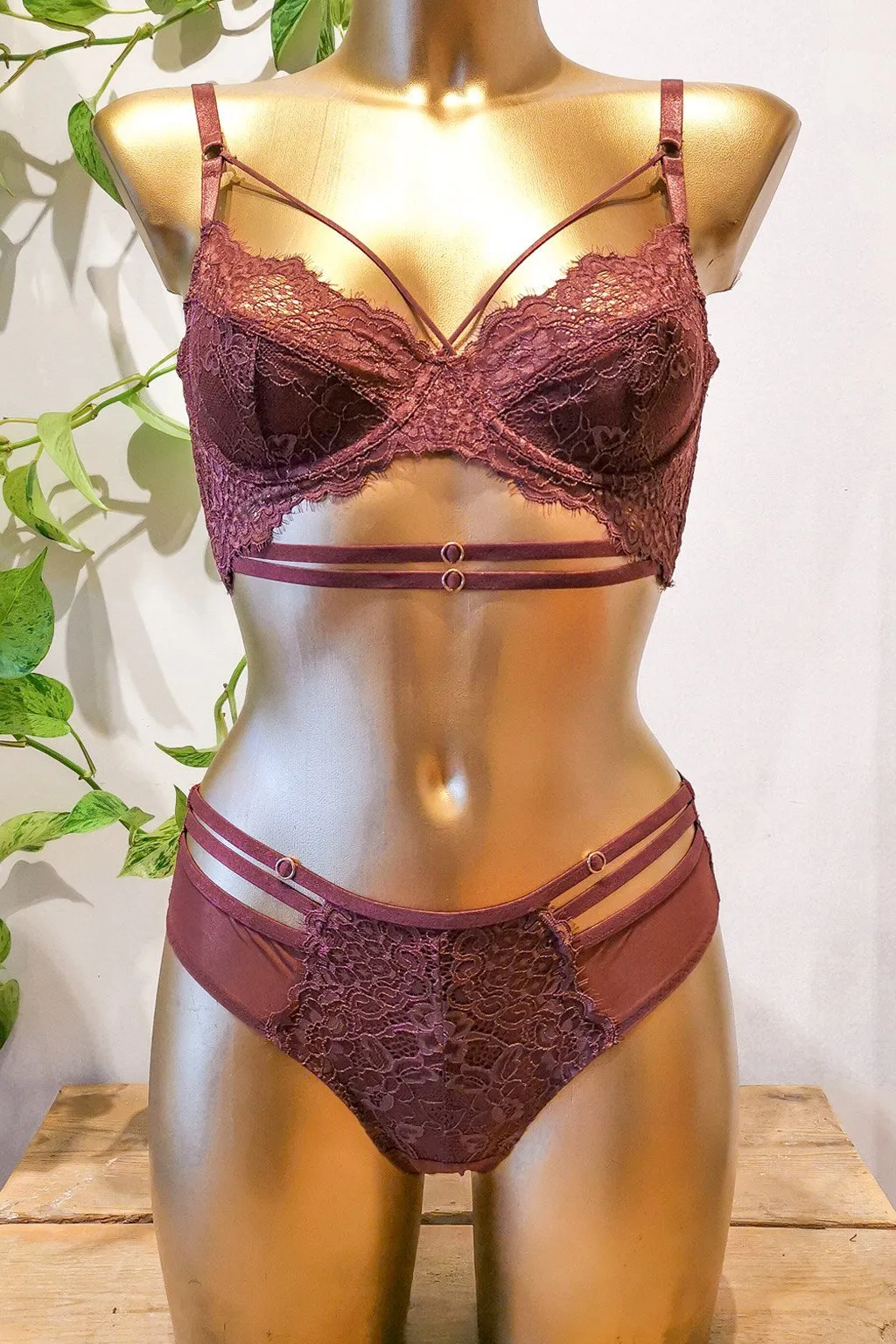 Lingerie Irina Choco Berry Bottom