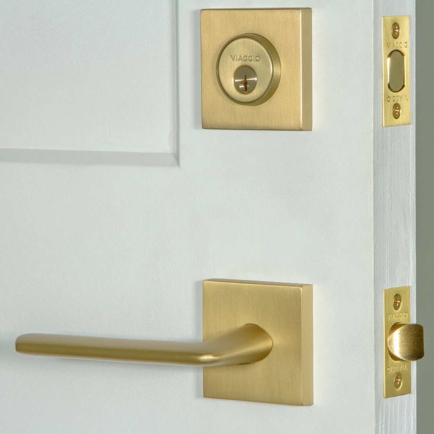 Quadrato Rosette Entry Set with Brezza Lever in Satin Brass